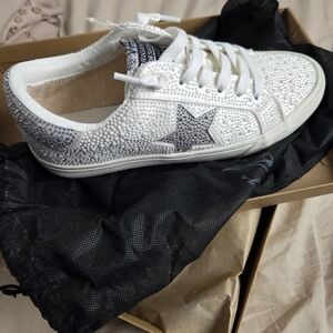 Vintage Havana White Sneakers with Silver Star Accent